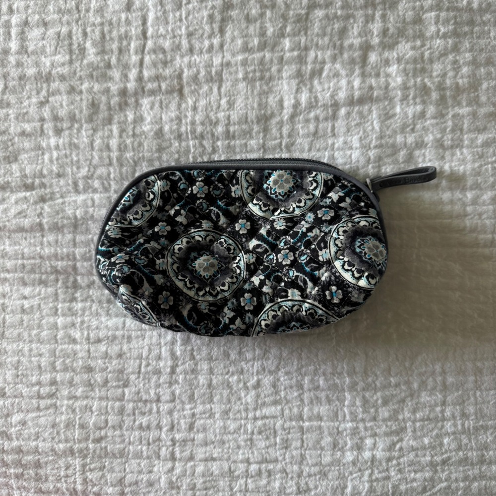 Vera Bradley Quilted Small Cosmetic Pouch  Waterproof Bag Travel Vacation Mini